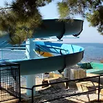 By The Sea - 23638 Apartman *