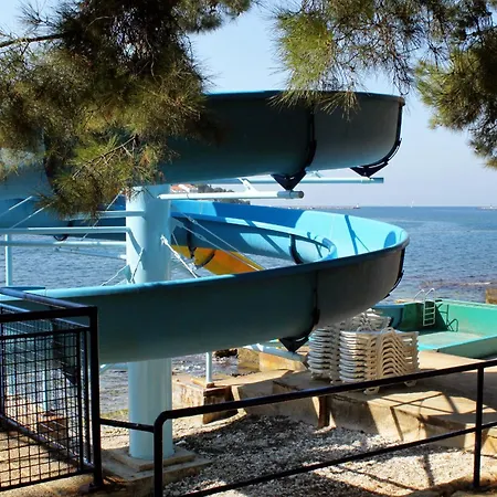By The Sea - 23638 Apartman *